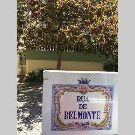 Daire Well Situated And Cosy In Monte Estoril