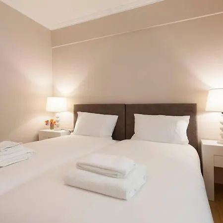 Well Situated And Cosy In Monte * Estoril
